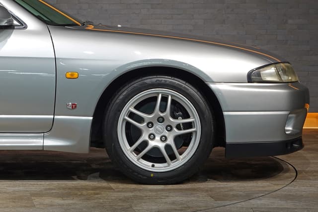 1998 Nissan Skyline JDM car for sale — photo 16 of 25