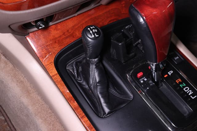 2000 Toyota Land Cruiser JDM car for sale — photo 17 of 25