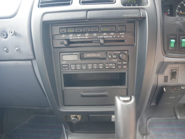 1998 Toyota Hilux Surf JDM car for sale — photo 10 of 14