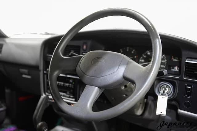 1995 Toyota Hilux JDM car for sale — photo 13 of 25