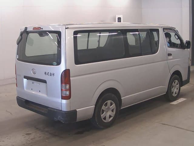 2011 Toyota HiAce JDM car for sale — photo 2 of 6