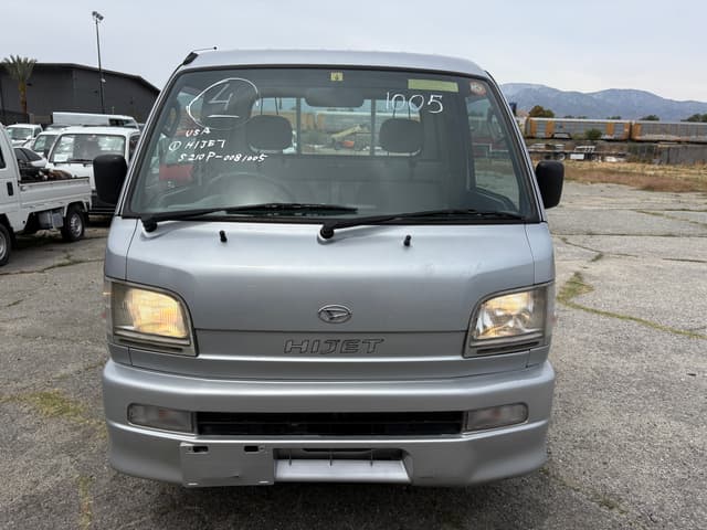 2000 Daihatsu Hijet JDM car for sale — photo 2 of 10