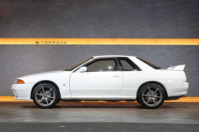 1994 Nissan Skyline JDM car for sale — photo 11 of 25