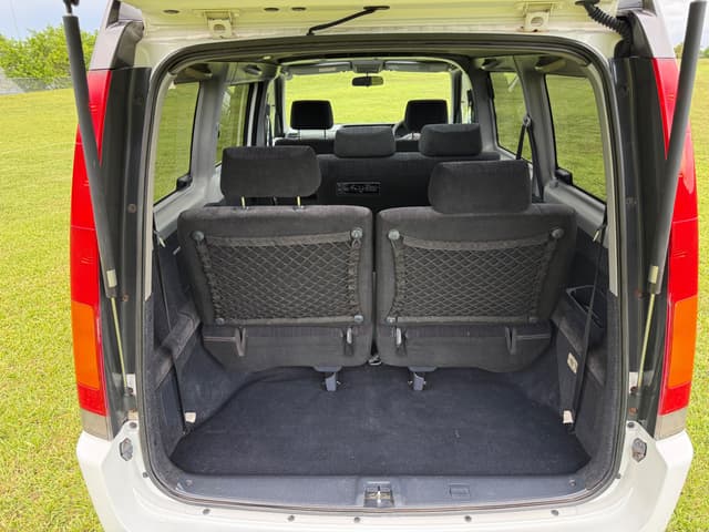 2000 Honda Stepwagon JDM car for sale — photo 23 of 25