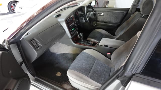 1999 Nissan Stagea JDM car for sale — photo 12 of 17