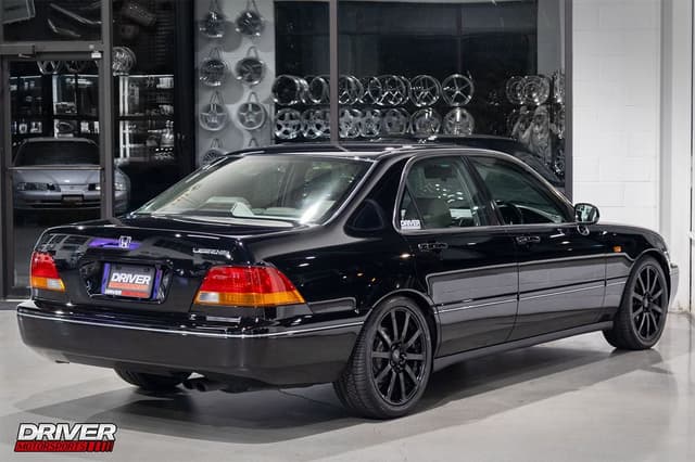 1997 Honda Legend JDM car for sale — photo 10 of 23