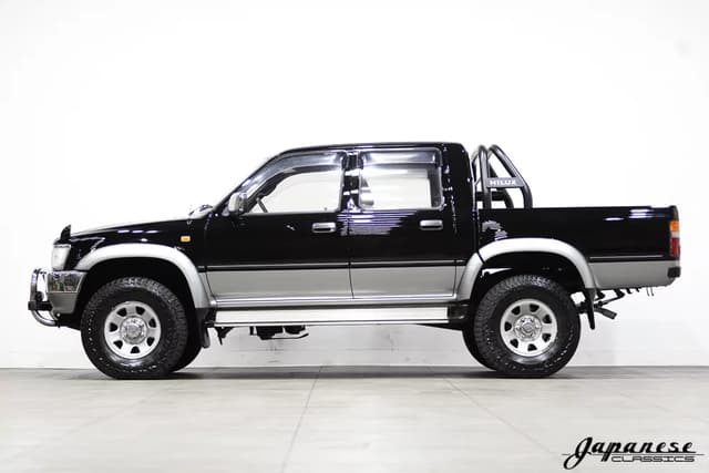 1996 Toyota Hilux JDM car for sale — photo 4 of 25