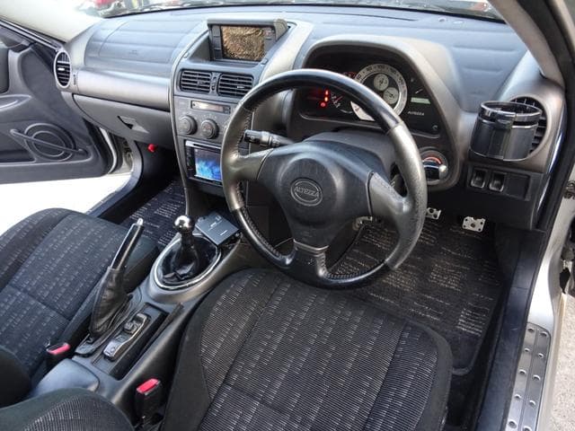 1999 Toyota Altezza JDM car for sale — photo 17 of 24