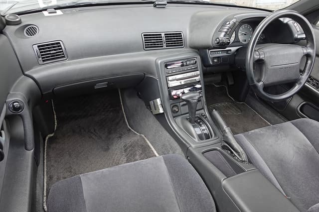 1992 Nissan Skyline JDM car for sale — photo 22 of 25