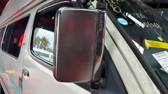 1995 Toyota HiAce JDM car for sale — photo 25 of 25