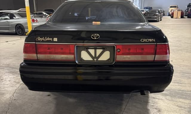 1999 Toyota Crown JDM car for sale — photo 13 of 25