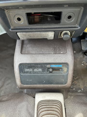 1990 Daihatsu Hijet JDM car for sale — photo 21 of 25