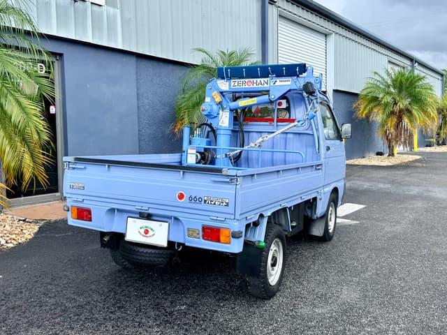 1992 Daihatsu Hijet JDM car for sale — photo 10 of 21