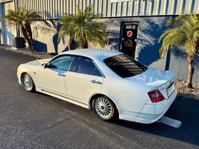 2000 Nissan Cedric JDM car for sale — photo 10 of 22