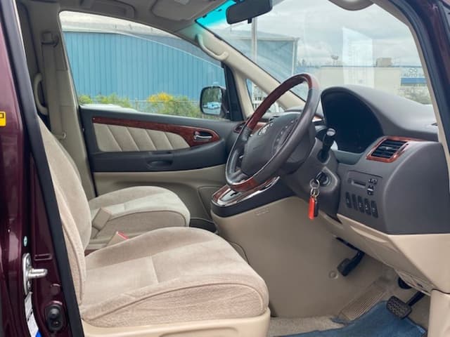 2003 Toyota Alphard JDM car for sale — photo 14 of 18