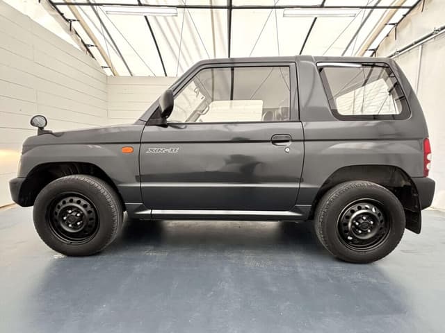 1995 Mitsubishi Pajero Mini JDM car for sale — photo 3 of 25