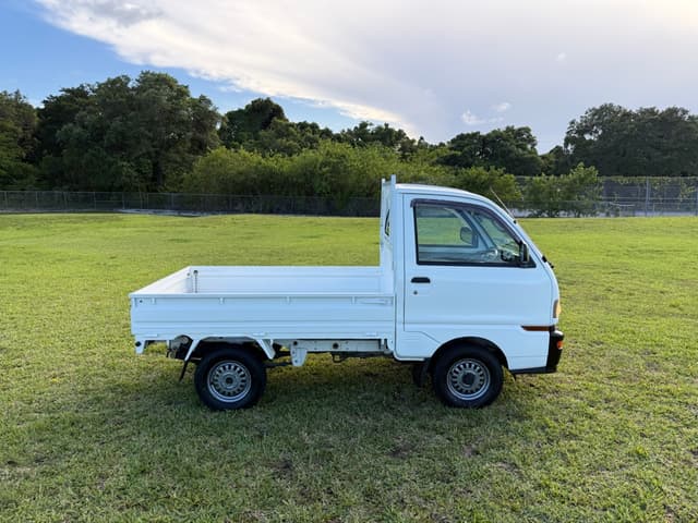1998 Mitsubishi Minicab JDM car for sale — photo 6 of 25
