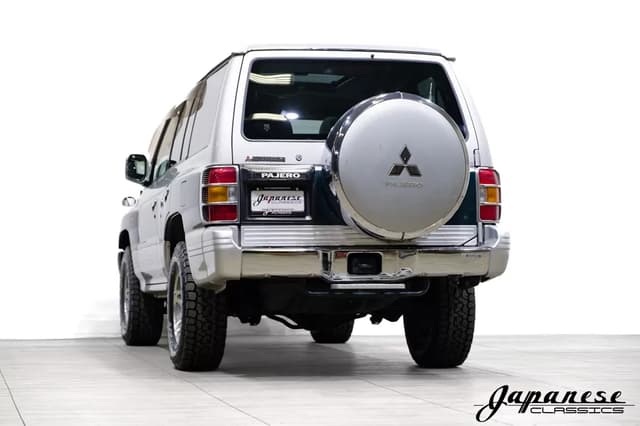 1998 Mitsubishi Pajero JDM car for sale — photo 6 of 25