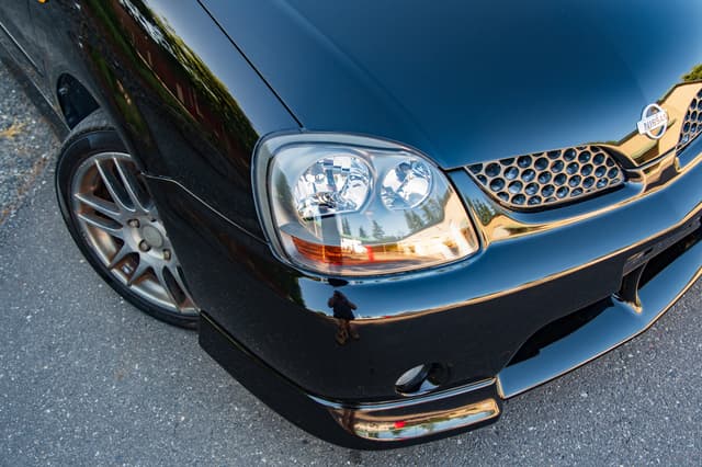 1999 Nissan Tino JDM car for sale — photo 12 of 15