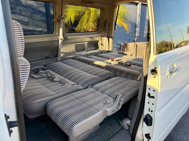 1998 Honda Stepwagon JDM car for sale — photo 23 of 25
