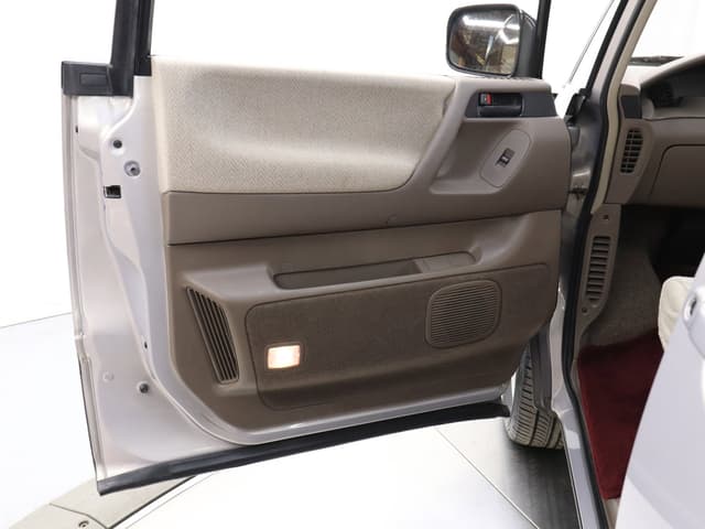 1993 Toyota Estima JDM car for sale — photo 23 of 25