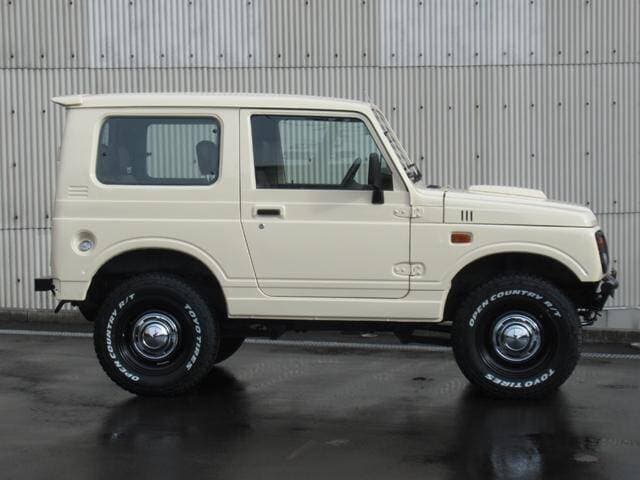 1997 Suzuki Jimny JDM car for sale — photo 2 of 20