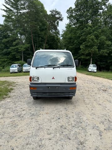 1997 Mitsubishi Minicab JDM car for sale — photo 4 of 25