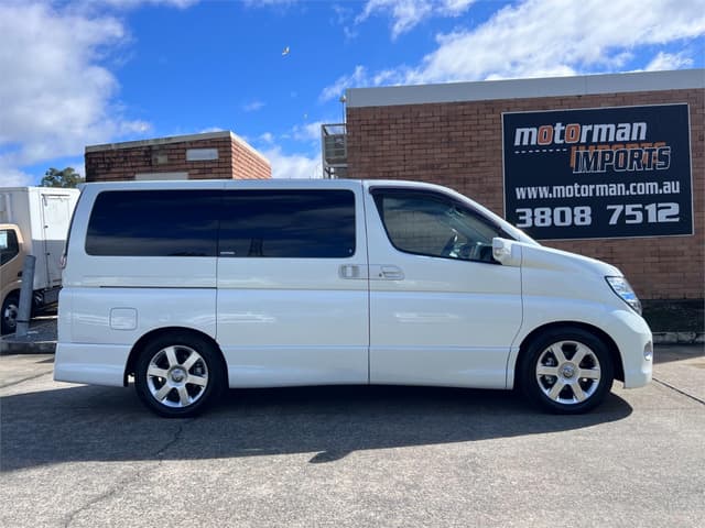 2006 Nissan Elgrand JDM car for sale — photo 5 of 16