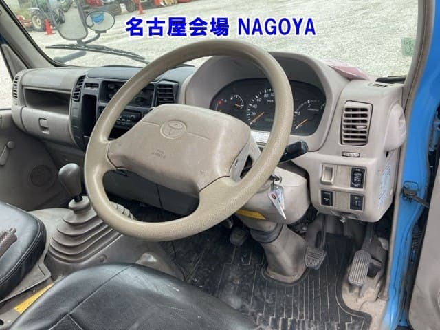 2008 Toyota Dyna JDM car for sale — photo 3 of 8