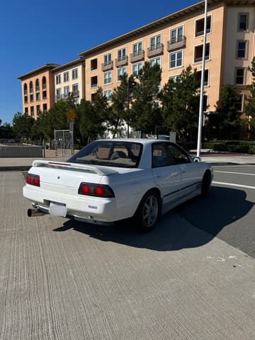 1990 Nissan Skyline JDM car for sale — photo 3 of 13