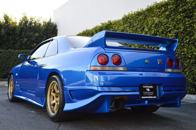 1995 Nissan Skyline JDM car for sale — photo 5 of 25
