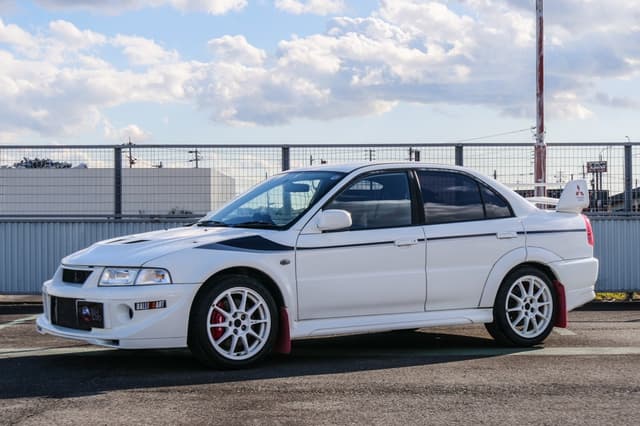 2000 Mitsubishi Lancer Evolution JDM car for sale — photo 3 of 25