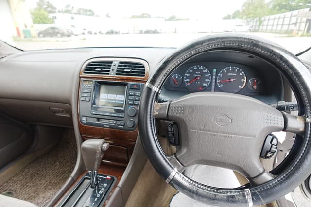 1996 Nissan Cedric JDM car for sale — photo 17 of 20