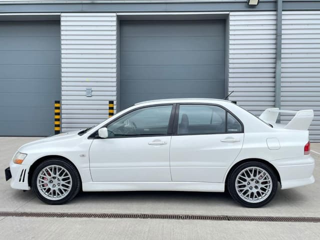 2001 Mitsubishi Lancer Evolution JDM car for sale — photo 24 of 25
