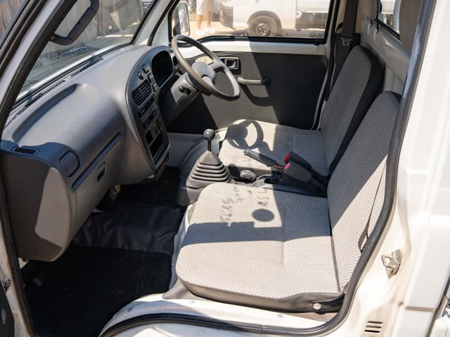 1995 Daihatsu Hijet JDM car for sale — photo 12 of 13