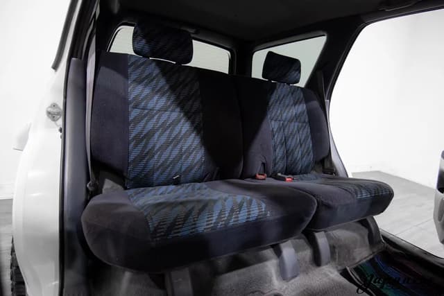 1998 Toyota Hilux Surf JDM car for sale — photo 16 of 25