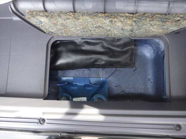1995 Mitsubishi Pajero Mini JDM car for sale — photo 21 of 25
