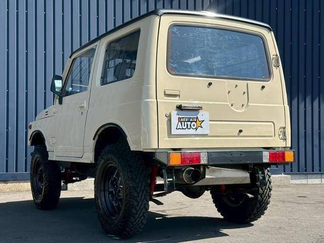 1992 Suzuki Jimny JDM car for sale — photo 7 of 15