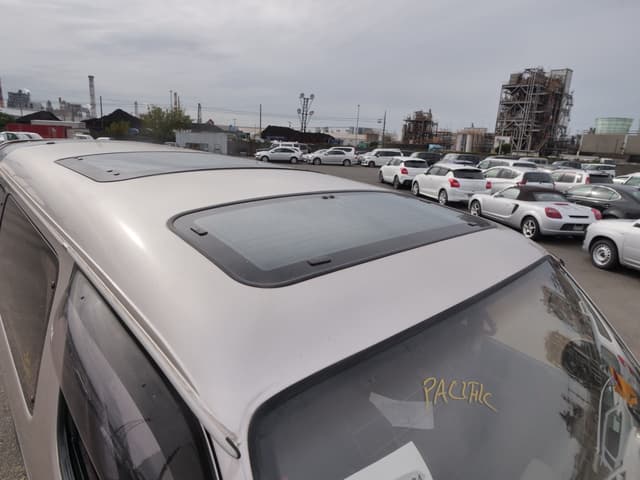 1994 Toyota HiAce JDM car for sale — photo 3 of 20