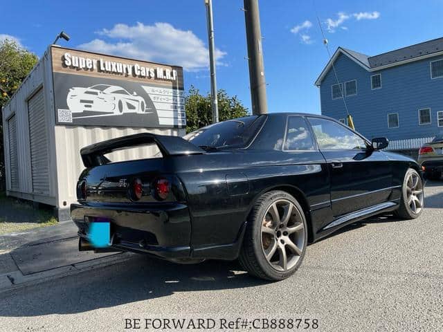 1992 Nissan Skyline JDM car for sale — photo 2 of 20