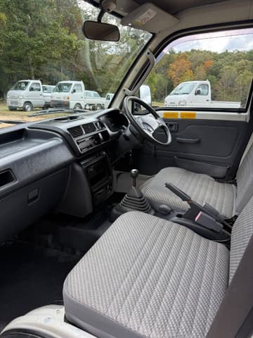 2000 Daihatsu Hijet JDM car for sale — photo 9 of 20