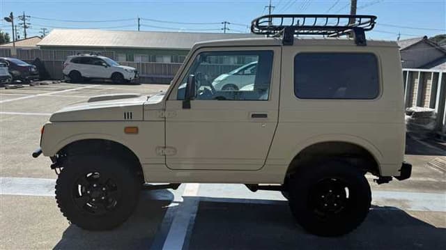 1998 Suzuki Jimny JDM car for sale — photo 20 of 25
