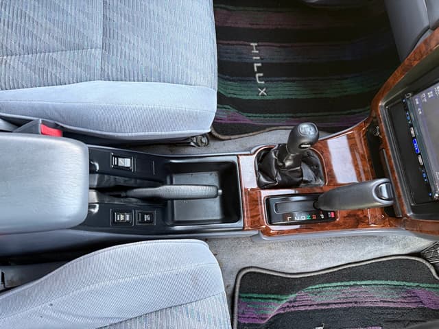 1996 Toyota Hilux Surf JDM car for sale — photo 27 of 47