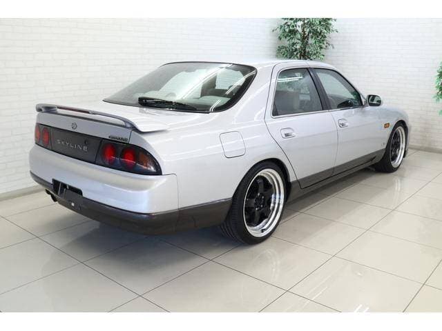 1995 Nissan Skyline JDM car for sale — photo 2 of 18