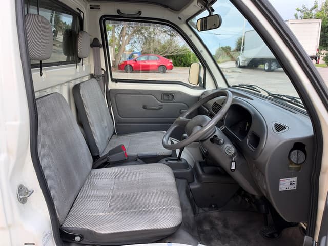 1998 Daihatsu Hijet JDM car for sale — photo 12 of 17