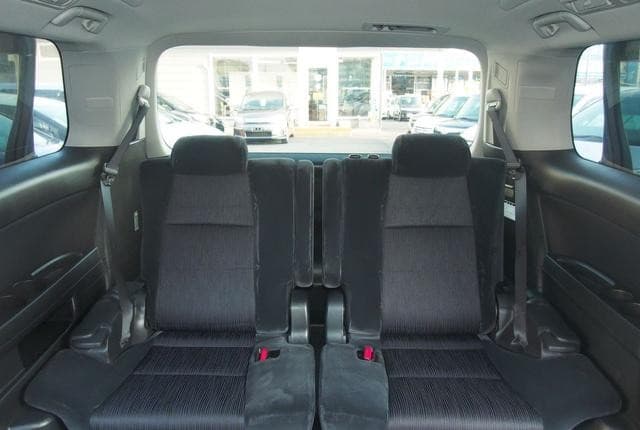 2011 Toyota Vellfire JDM car for sale — photo 14 of 25