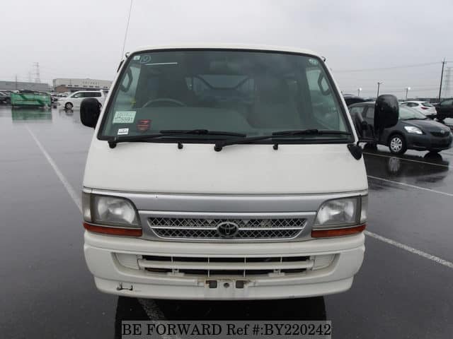 2002 Toyota HiAce JDM car for sale — photo 8 of 25