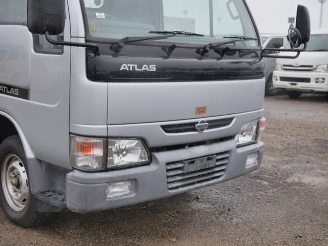 2002 Nissan Atlas JDM car for sale — photo 11 of 25