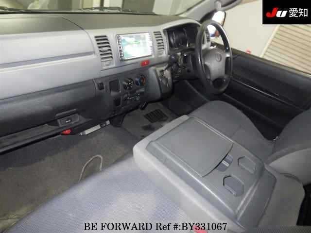 2006 Toyota HiAce JDM car for sale — photo 3 of 8