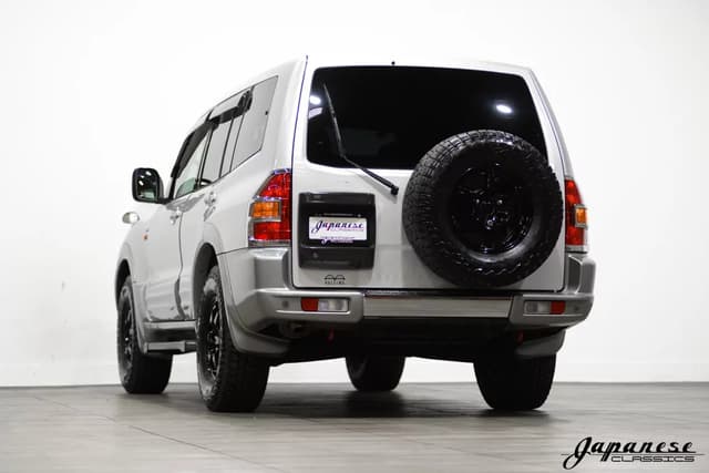 1999 Mitsubishi Pajero JDM car for sale — photo 6 of 25